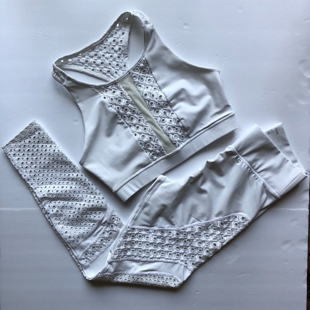 Carbon38 crop top